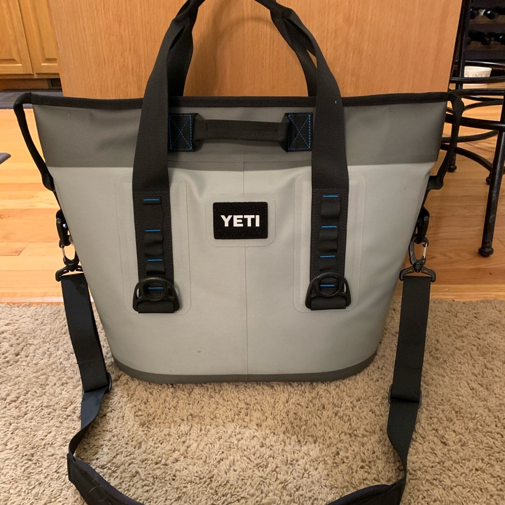 YETI Hopper Two 20 - discontinued style